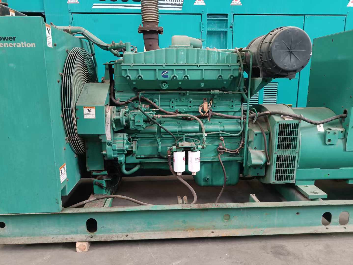 达坂城过载会对 600kW 柴油发电机组造成哪些损害？